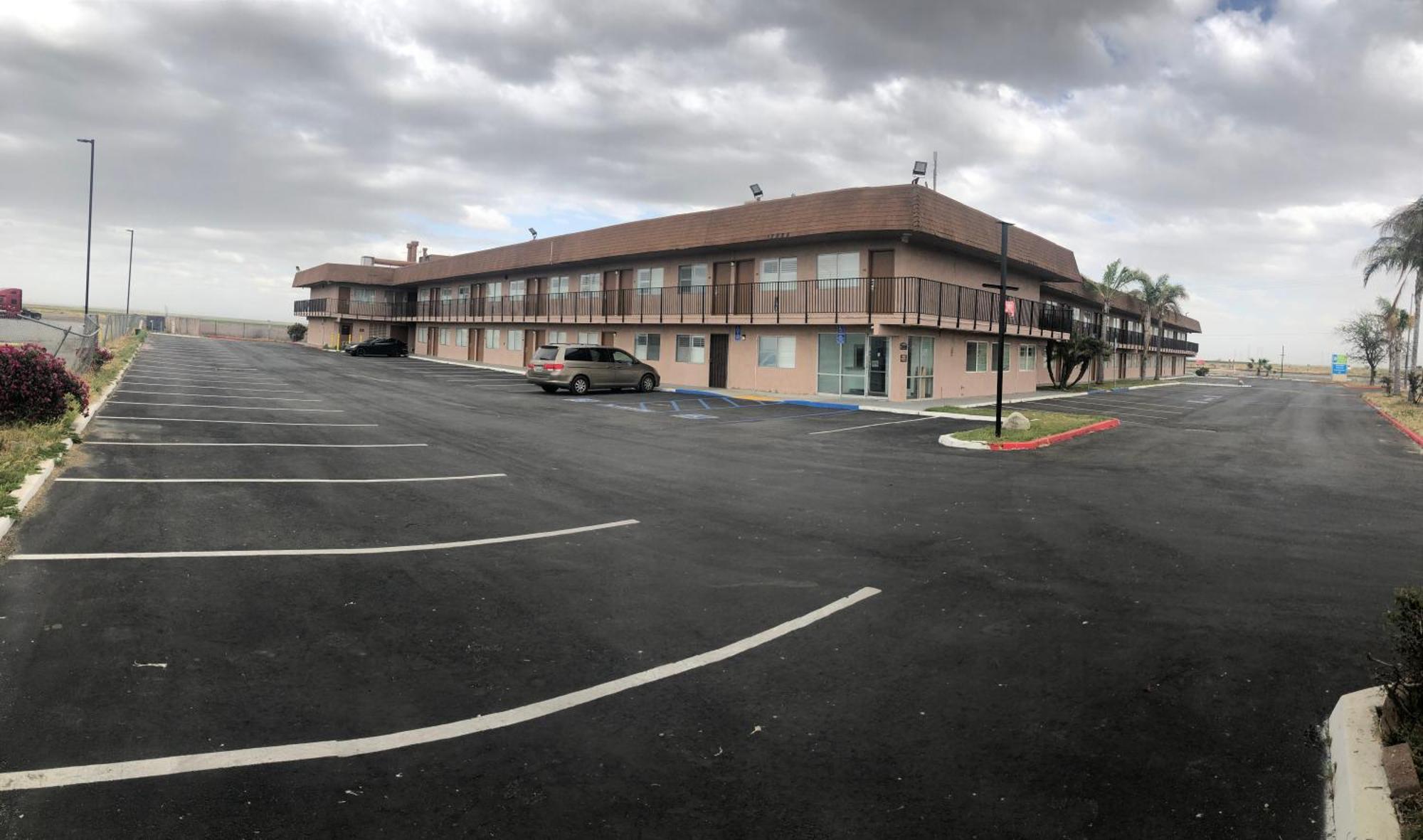 Econo Lodge I-5 At Rt 58 Buttonwillow Exterior photo